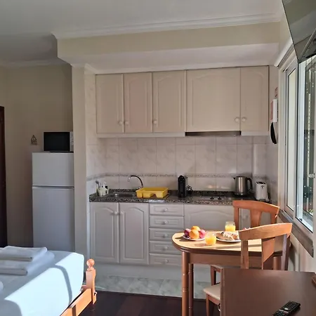 Apartment - J *